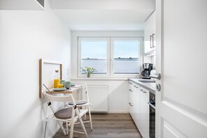 Refrigerador, horno, placa de cocina, lavavajillas