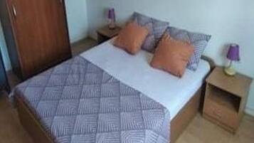 Casa (Four Bedroom Holiday Home with Terrac) | 4 camere, culle/letti per bambini (a pagamento), culla da viaggio