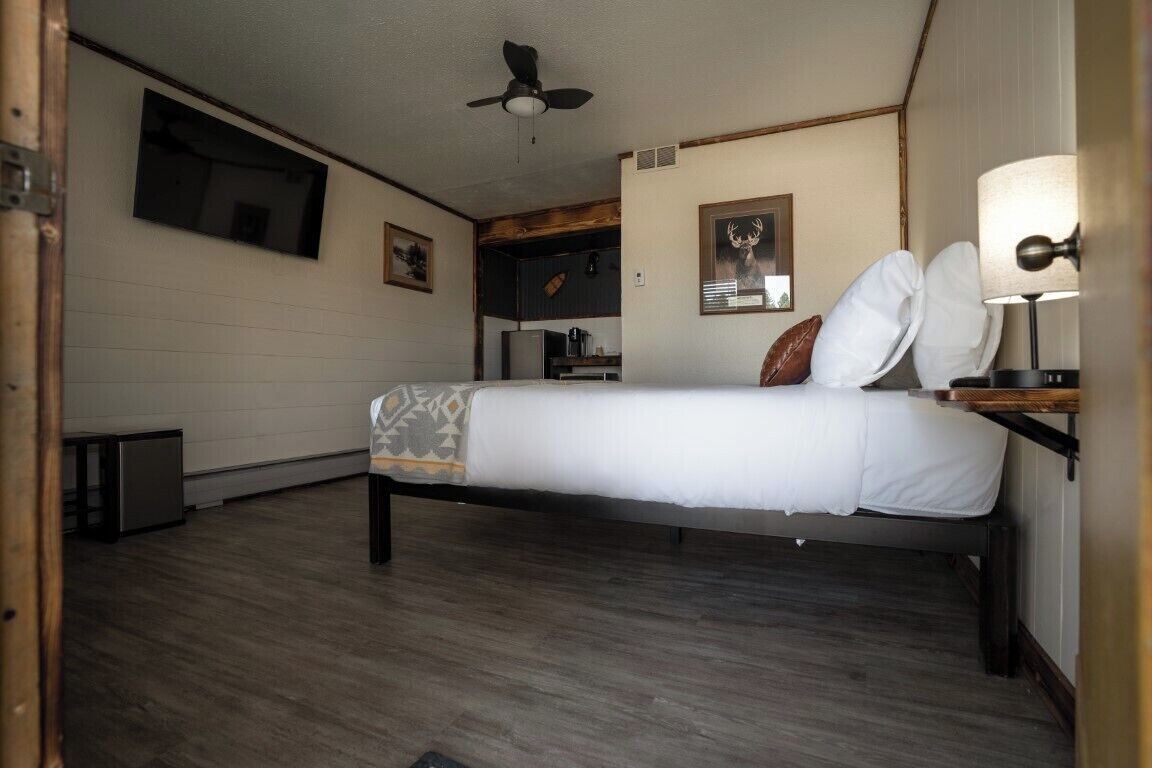 Comfort Room | Free WiFi