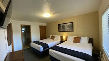 Grand Bungalow | 2 bedrooms, free WiFi