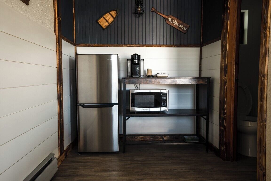 Comfort Room | Free WiFi