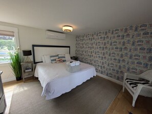 1 bedroom, iron/ironing board, travel crib, free WiFi - The Port  Unit - 5 (Harwich)