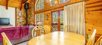 Beautiful Blue Lake Springs cabin with fireplace, deck, and private W/D