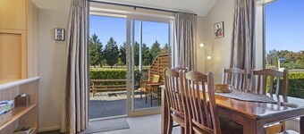 Fairway Cottage - Hanmer Springs Holiday Home