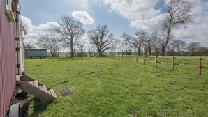 Unclassified image, 4 of 9, button - Thyme Shepherds Hut Boundary Farm Air Manage Suffolk (Woodbridge)