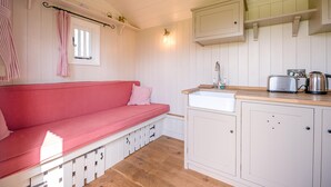 Unclassified image, 3 of 9, button - Thyme Shepherds Hut Boundary Farm Air Manage Suffolk (Woodbridge)
