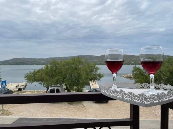 Apartment (One Bedroom Apartment with Balcony an) | Terrace/patio