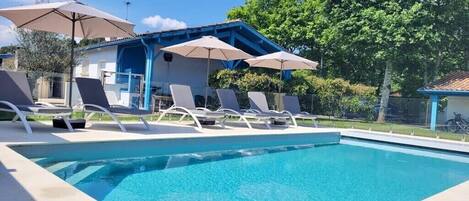 Et oppvarmet basseng