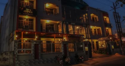 TR'S Edifice - A Luxury Guest House
