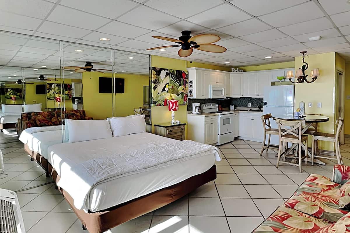 1 bedroom, individually decorated, individually furnished