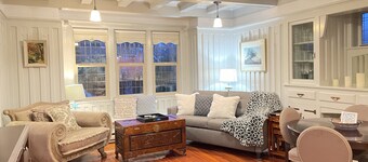 Parlor Suite in Heritage Manor, Fairfield, near DT