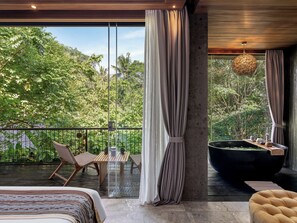 Deluxe Balcony with Free Access to Wellness Facilities | Minibar, in-room safe, desk, iron/ironing board - GDAS Bali Health and Wellness Resort (Ubud)