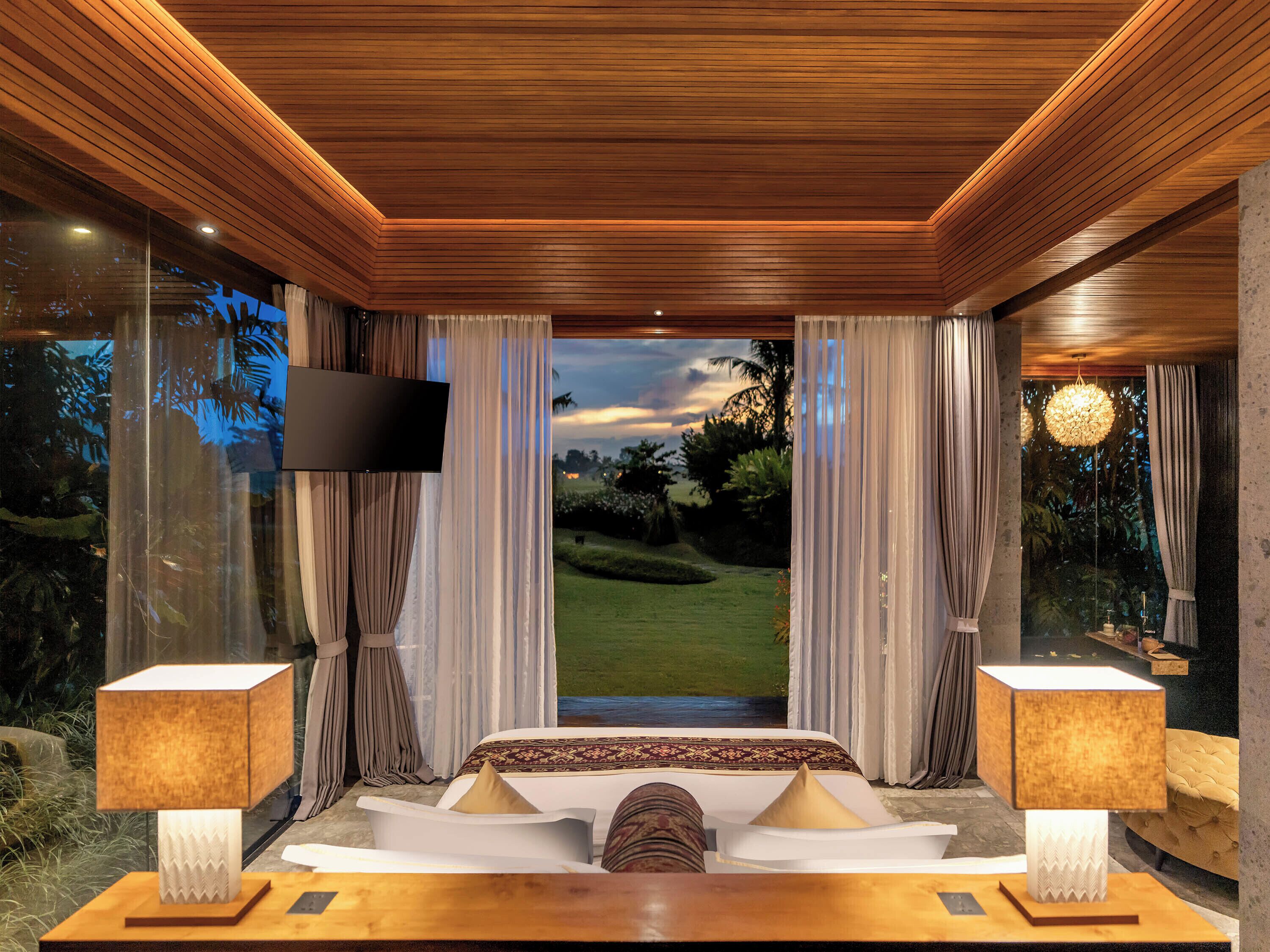 Grand Deluxe Paddy View with Free Access to Wellness Facilities