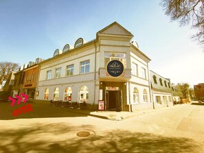 Fachada de la propiedad