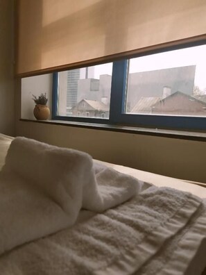 Quarto casal ou duplo luxo | Roupas de cama premium, cortinas blackout, Wi-Fi de cortesia