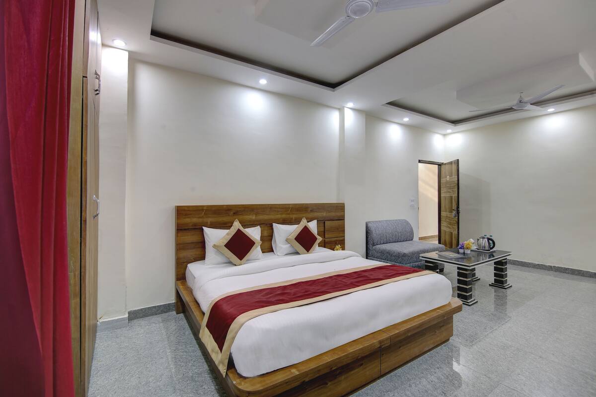 Habitación ejecutiva doble | Colchones viscoelásticos, escritorio, ropa de cama