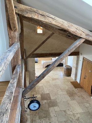 3 bedrooms, desk, free WiFi, bed sheets - Converted barn/gergergerie in the countryside. (Castelner)
