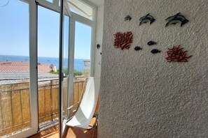 Interni