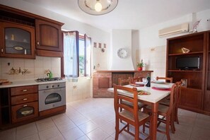 Kühlschrank, Ofen, Herdplatte