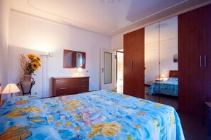 2 bedrooms