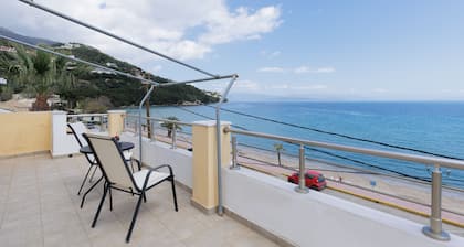 The Island Life Apartments by Konnect, Ipsos Beach