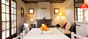 Amboise and Chenonceau: Chalet with wood fire
