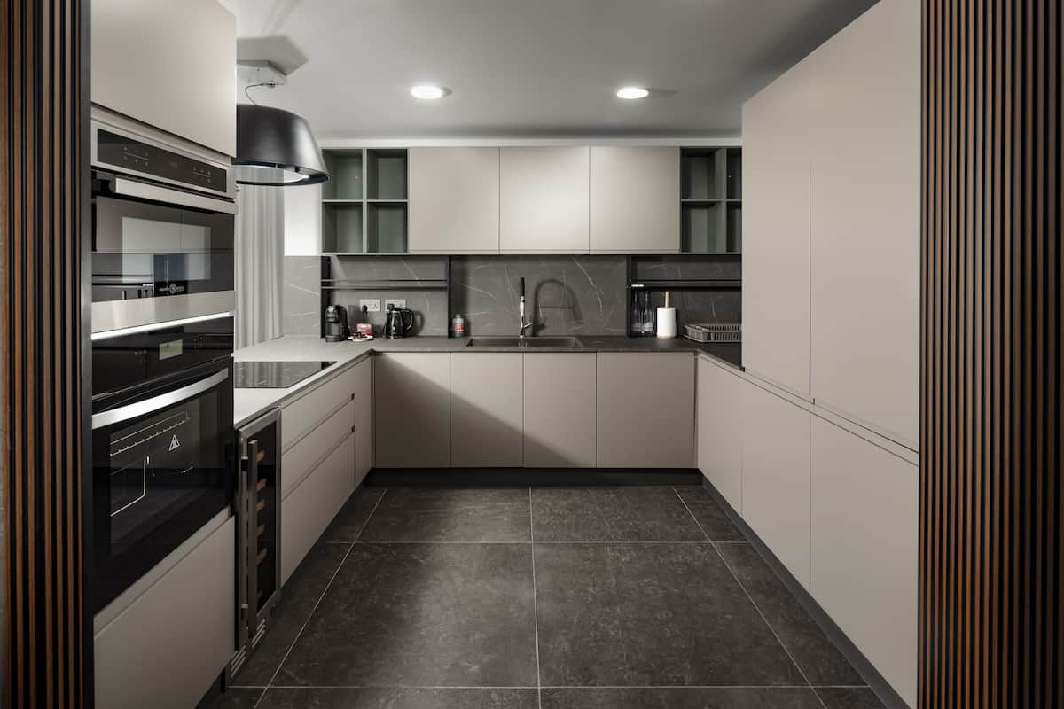 presidential suite | private kitchen | full-sized fridge, microwave, oven, stovetop