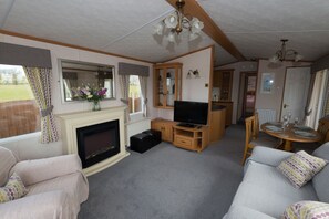Cottage | Living room | DVD player - The Lodge (Amlwch)
