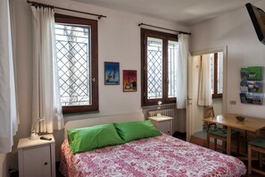 3 Schlafzimmer, Schreibtisch, kostenloses WLAN