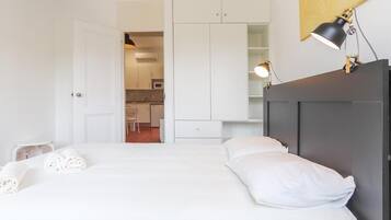 1 bedroom, iron/ironing board, Internet, bed sheets