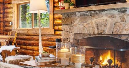 Chic, updated log cabin nestled in the pine trees of Sprucewold!