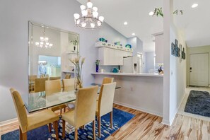 Condo (21370 Lancaster Run #1621) | Exterior