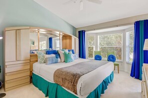 Condo (21370 Lancaster Run #1621) | Exterior