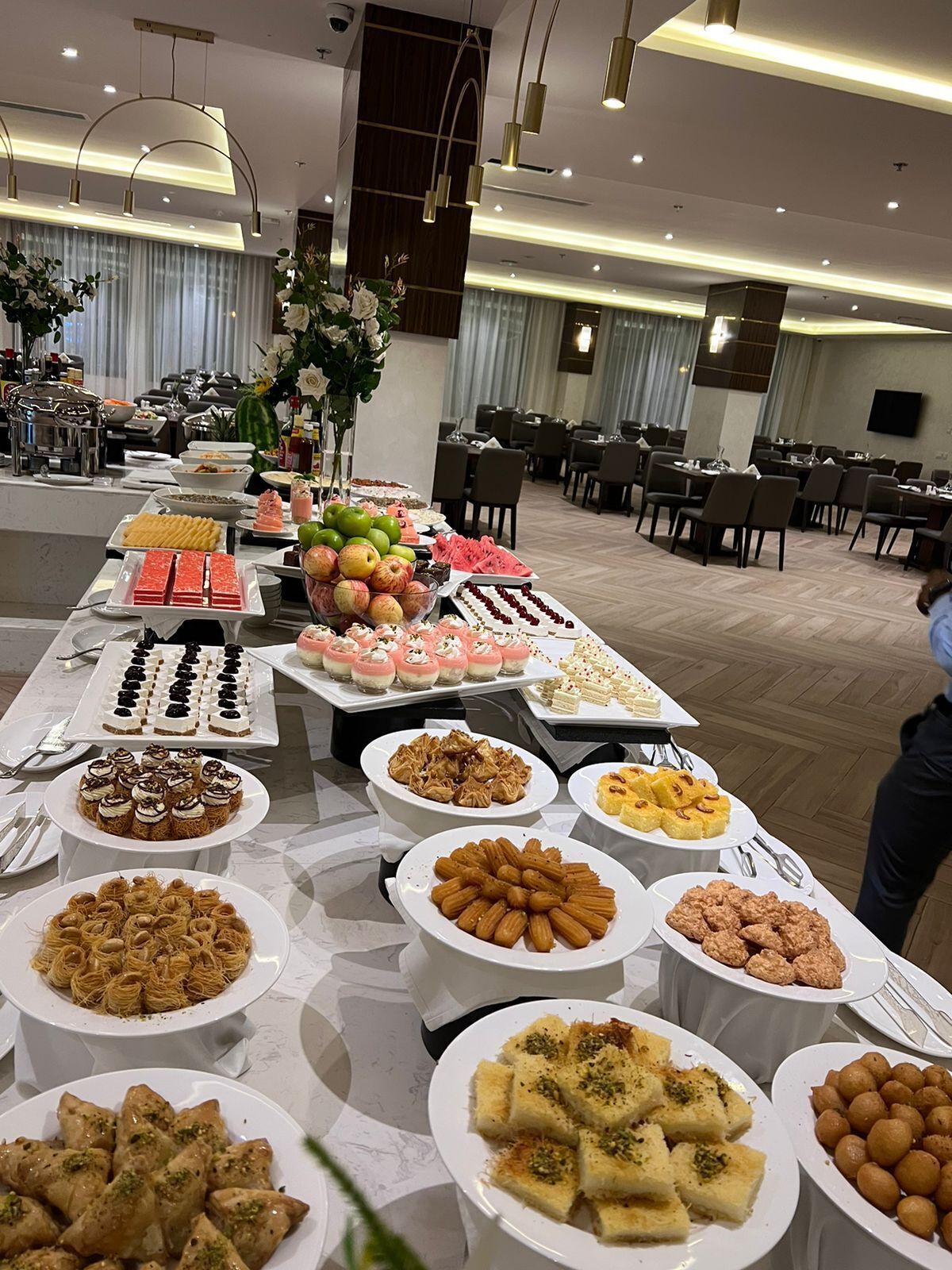daily continental breakfast (omr 4 per person)