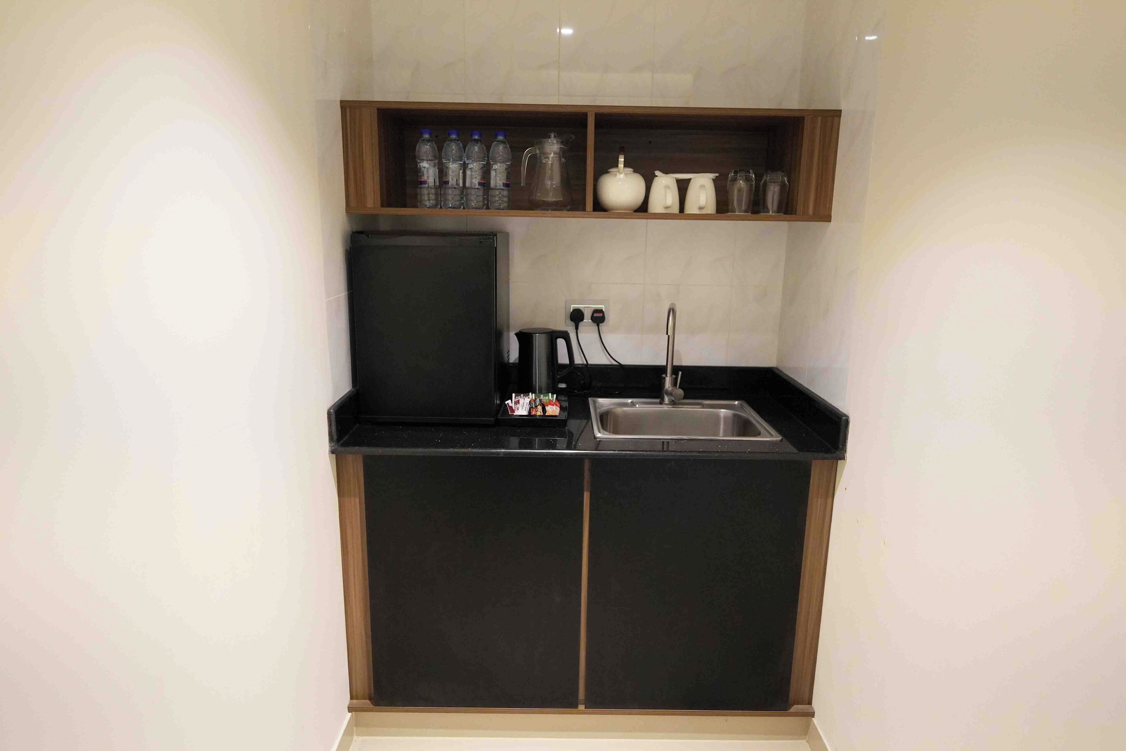 junior suite | private kitchen | electric kettle