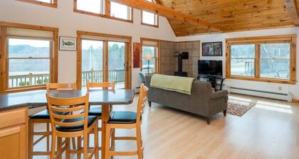 Pet Friendly Chalet w/ Fireplace and Views!