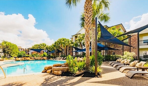 Outdoor pool, a heated pool