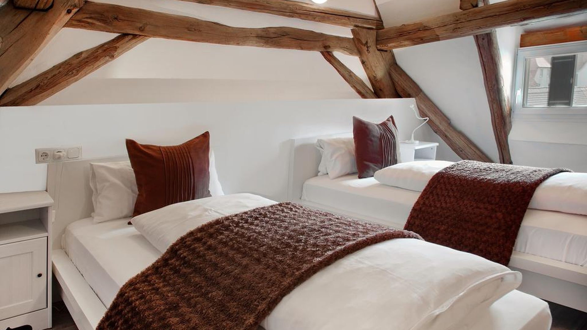 2 chambres, lit parapluie, Wi-Fi gratuit, draps fournis