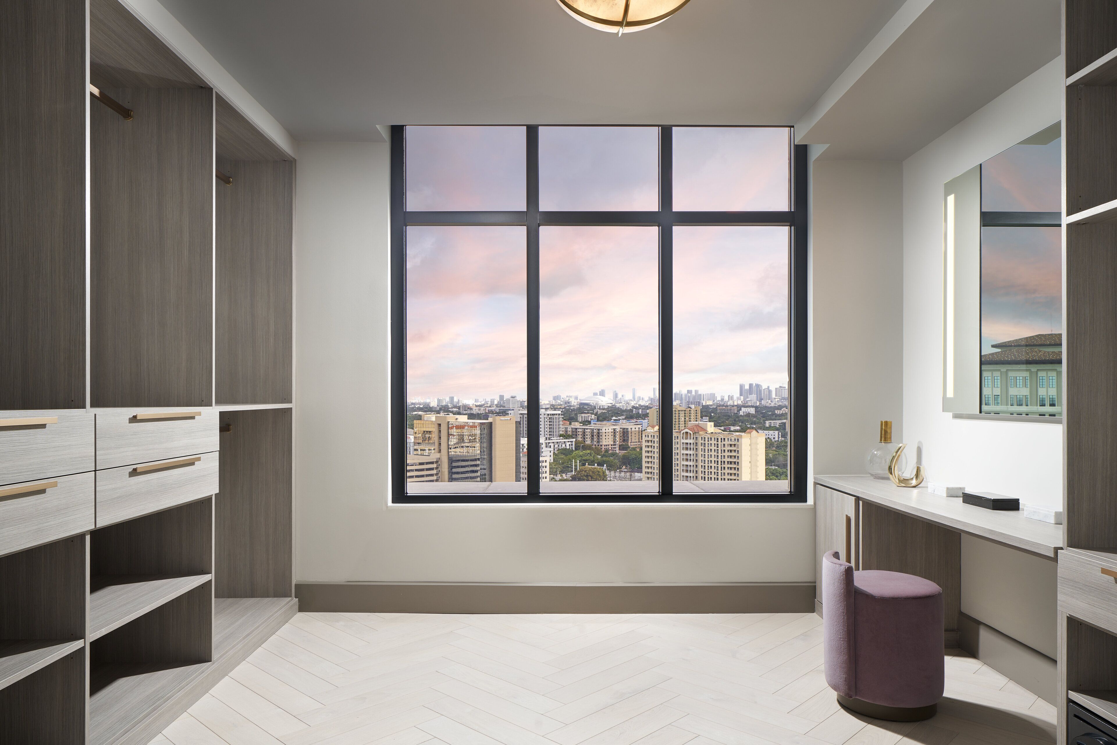 presidential suite | premium bedding, in-room safe, desk, laptop workspace