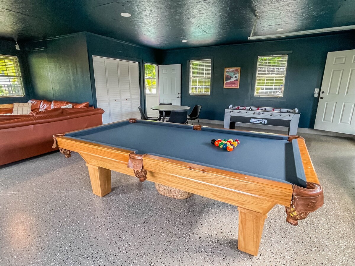 Photo 29 of NEW - Heated Pool - Hot Tub - Game Room - Sauna - 20 Mins to GVL