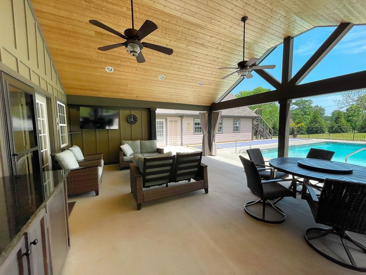 Photo 40 of NEW - Heated Pool - Hot Tub - Game Room - Sauna - 20 Mins to GVL