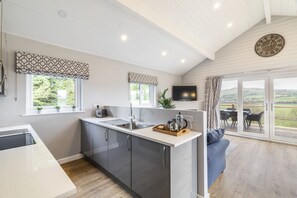 Private kitchen - Throstle Nest Farm Lodges (Skipton)