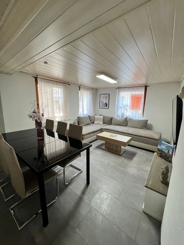 Lägenhet - tillgänglighetsanpassat - privat badrum | Lounge