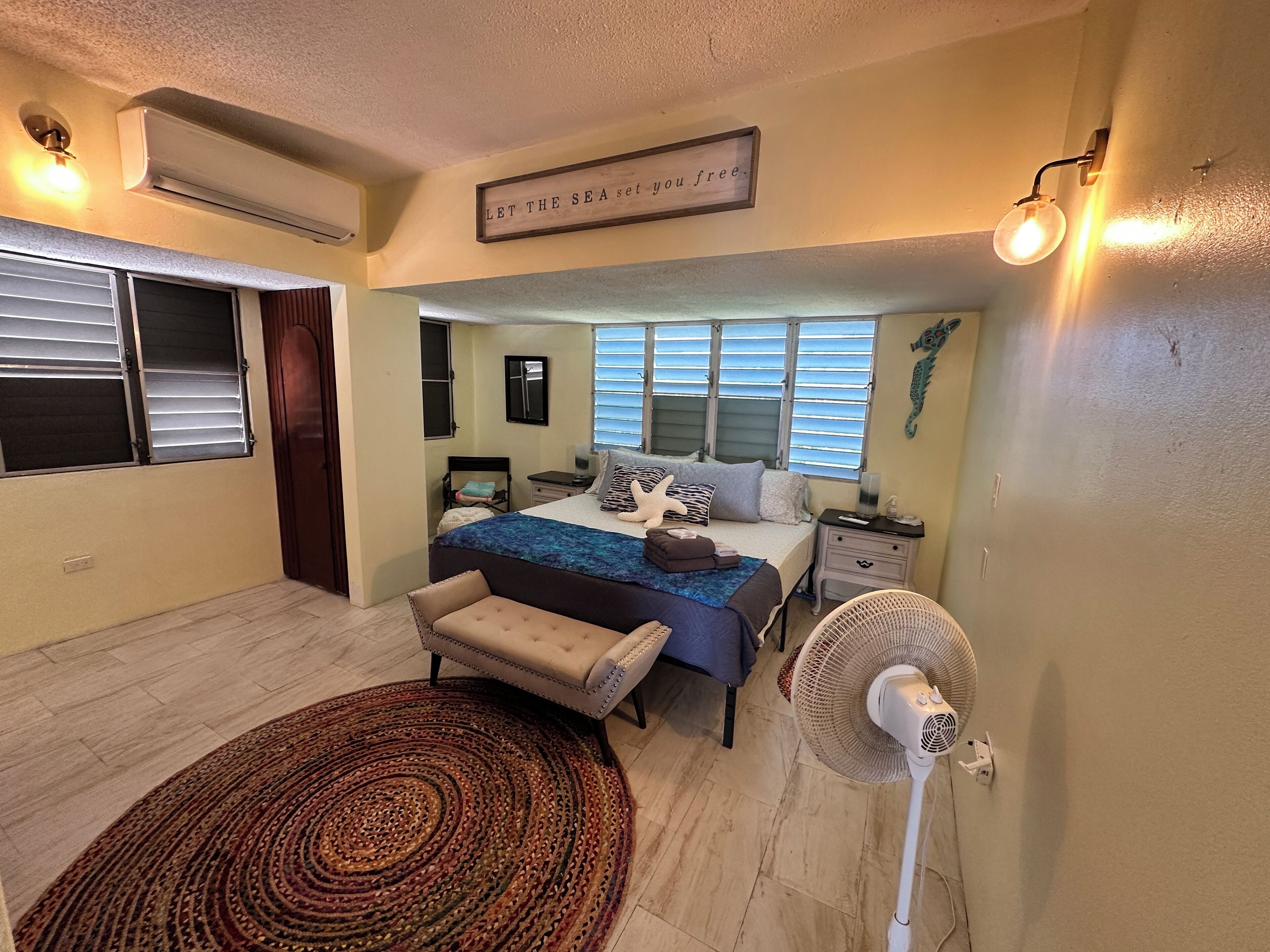 3 bedrooms, travel cot, free WiFi, bed sheets