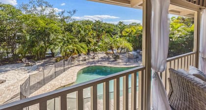 Beach, Boat & Pool–Coastal Home Has It All! Lyons Lane-Longboat Key by RVA
