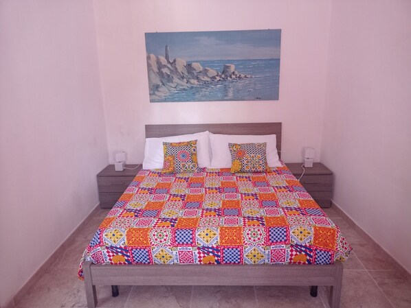 1 camera, ferro/asse da stiro, Wi-Fi gratuito, lenzuola