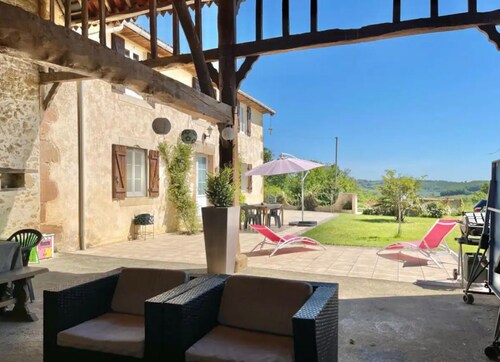 Southern house with heated pool! Midoon guest