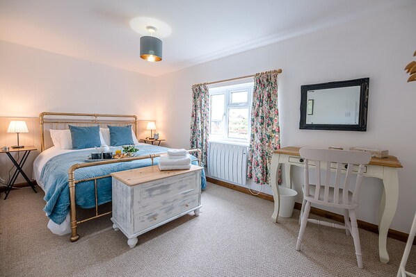 House (2 Bedrooms) - North Cottage, Alderton (Woodbridge)