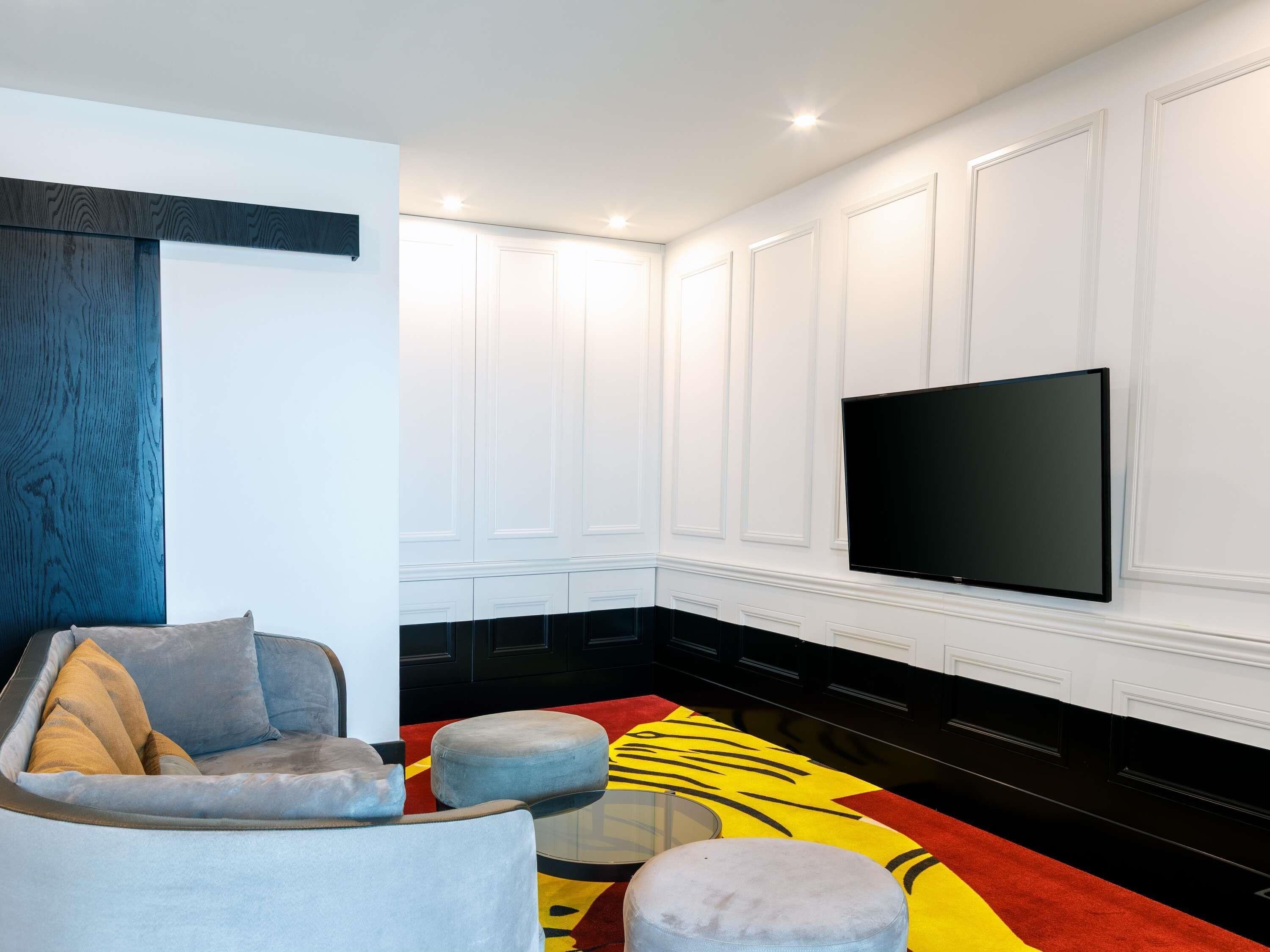 Junior Room, 1 Double Bed with Sofa bed | Hypo-allergenic bedding, minibar, in-room safe, desk