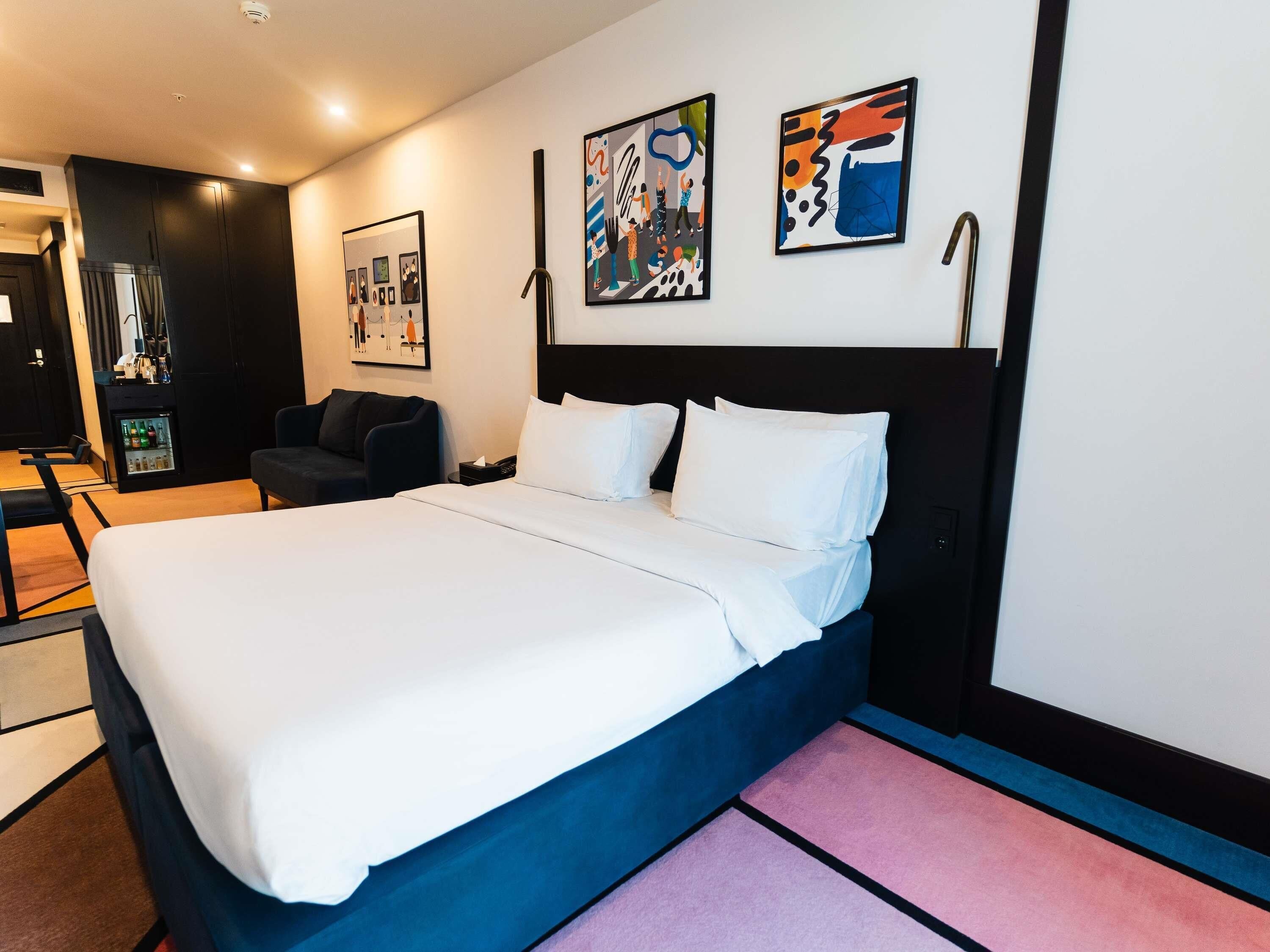 Privilege, Room, 1 Double Bed | Hypo-allergenic bedding, minibar, in-room safe, desk